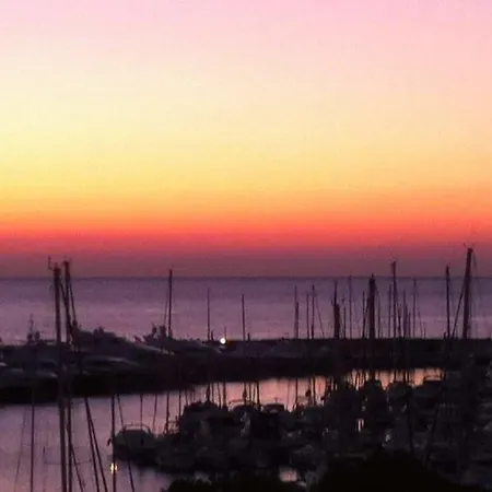Bellissima Barca A Vela Bådhotel